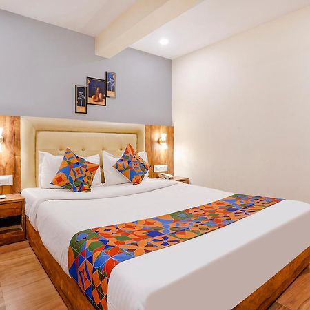 Fabhotel Grand Prime Nr Nesco Hotel Mumbai Exterior foto
