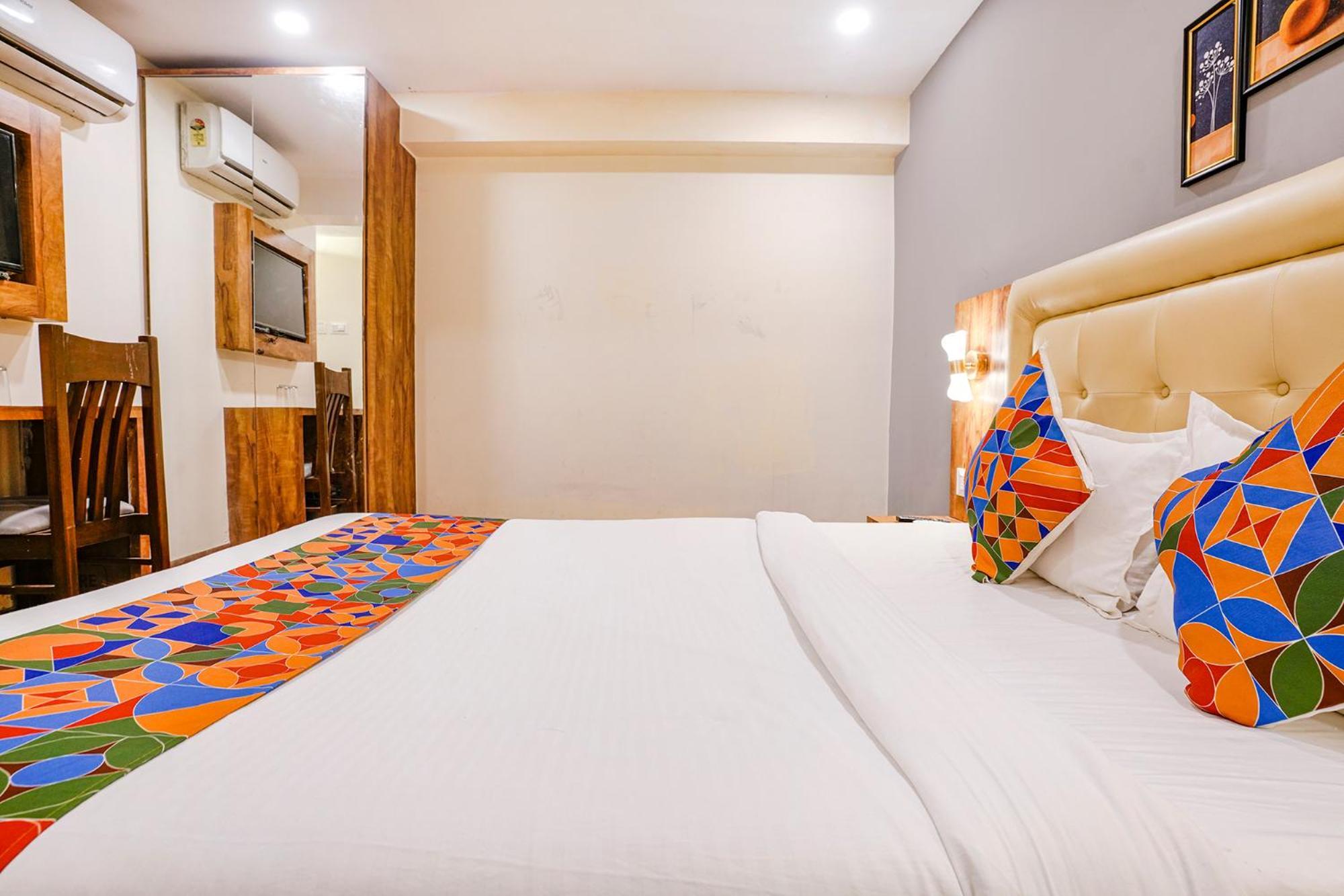 Fabhotel Grand Prime Nr Nesco Hotel Mumbai Exterior foto