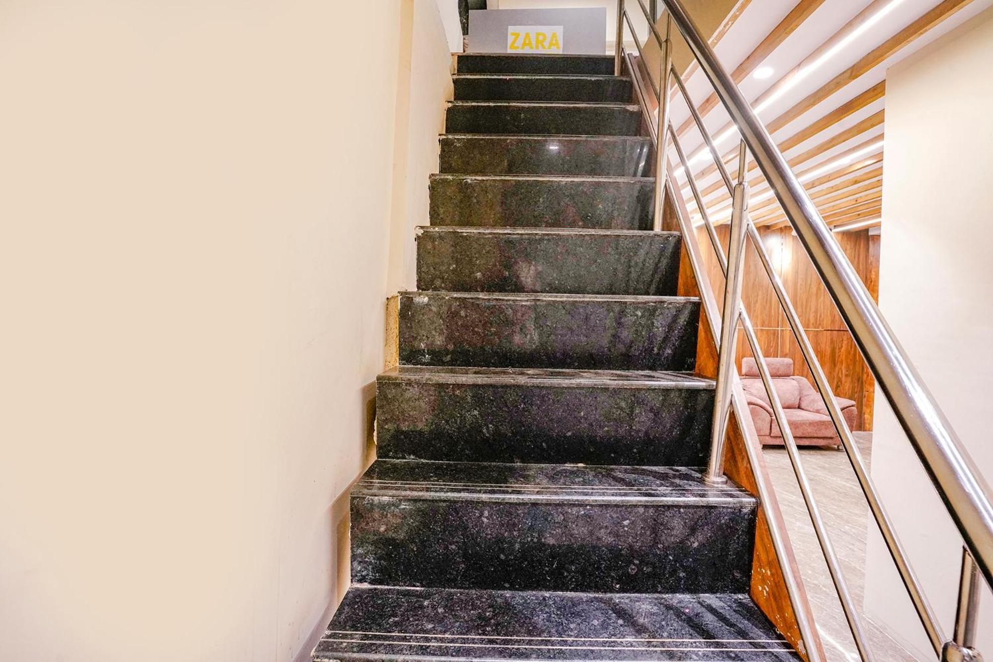 Fabhotel Grand Prime Nr Nesco Hotel Mumbai Exterior foto