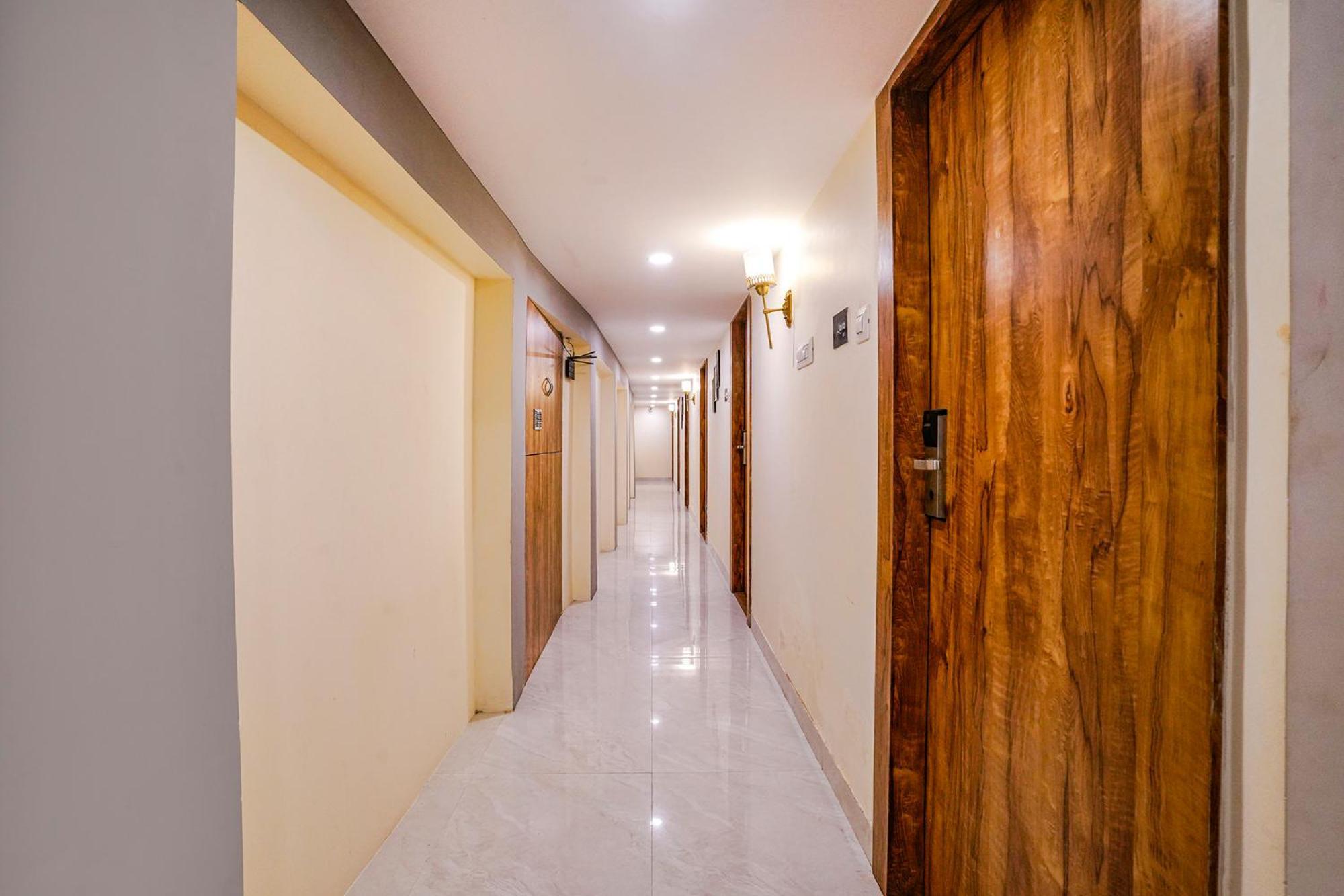 Fabhotel Grand Prime Nr Nesco Hotel Mumbai Exterior foto
